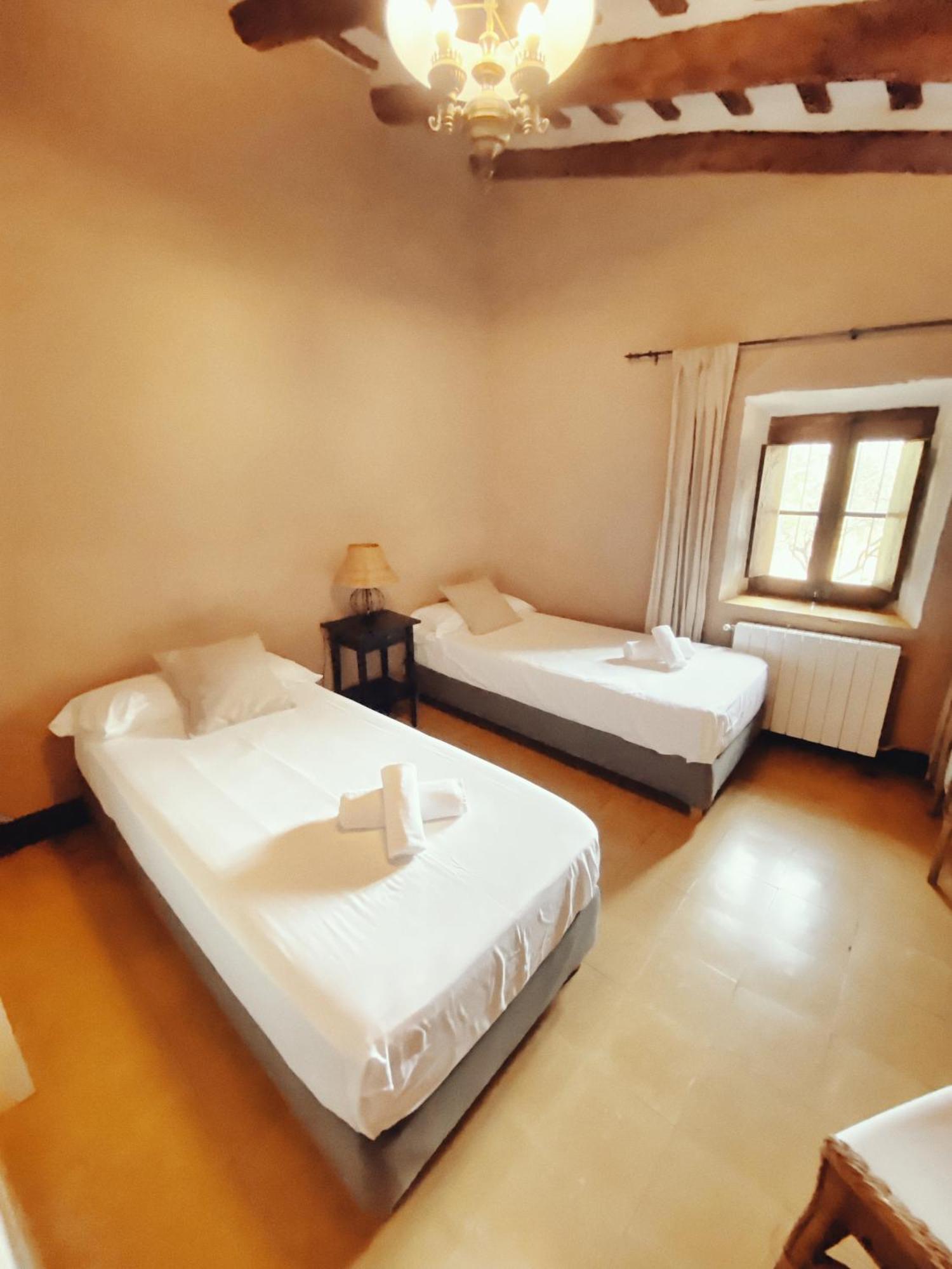 Masia Olivera Sant Pau d'Ordal Room photo